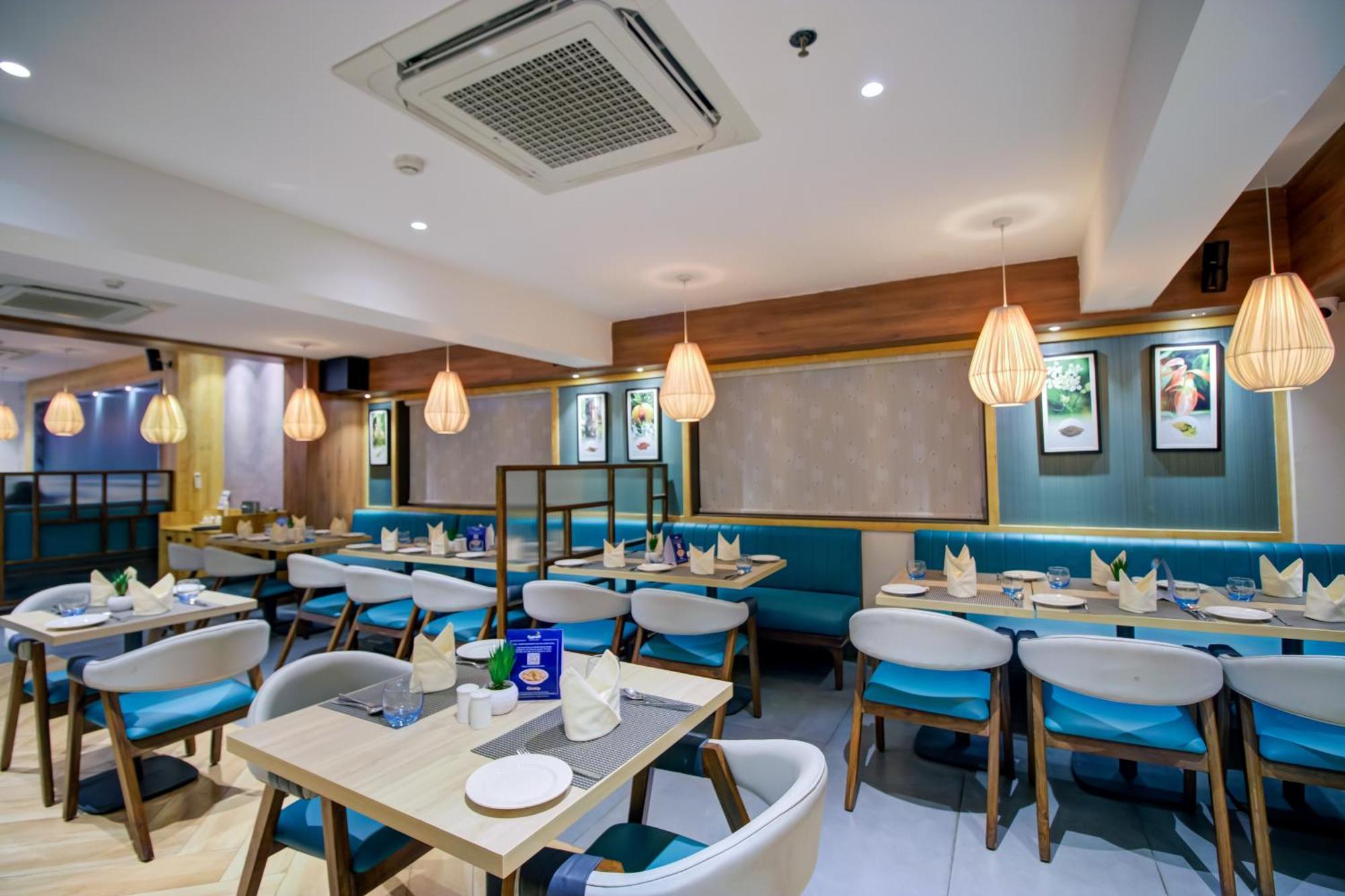 Cozzet Victoria Hotel Bhubaneswar Exterior photo